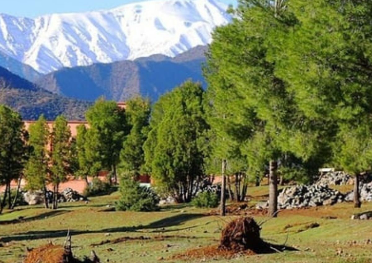 Bin El Ouidane lake tour to Morocco's largest reservoir surrounded by dramatic Atlas scenery